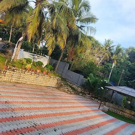 The Urban Getaway Villa Thiruvananthapuram ภายนอก รูปภาพ