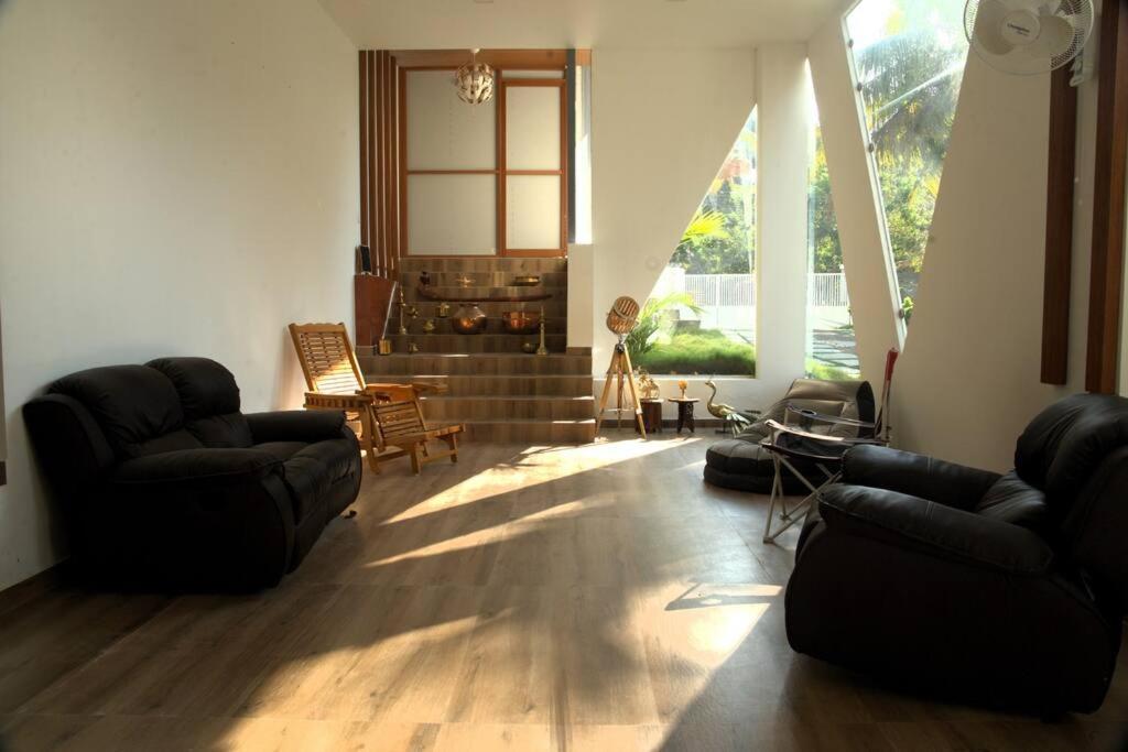 The Urban Getaway Villa Thiruvananthapuram ภายนอก รูปภาพ