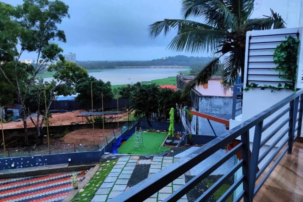 The Urban Getaway Villa Thiruvananthapuram ภายนอก รูปภาพ